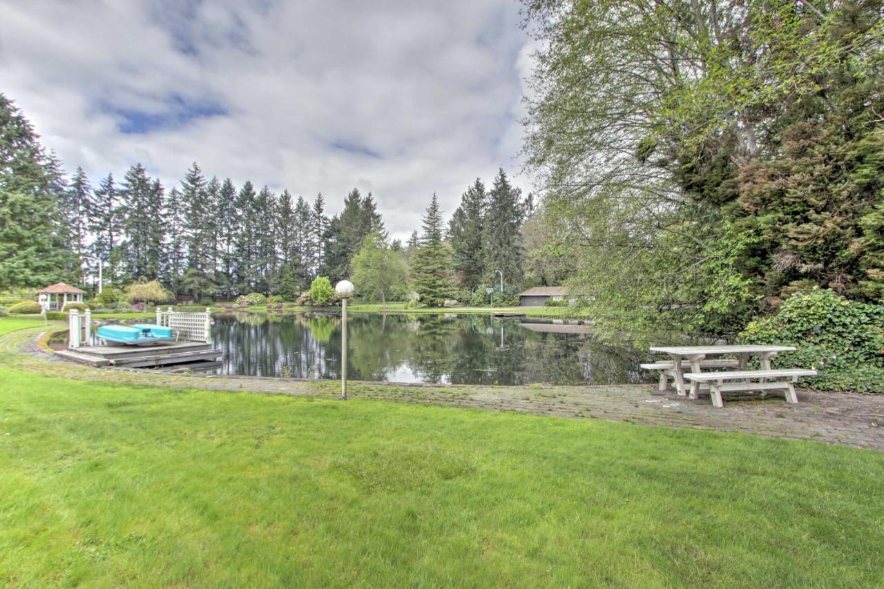 Contemporary Tacoma Cottage With Deck And Pond! Exterior foto
